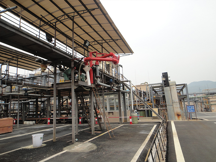 1571190449488111.jpg 1412襯四氟現(xiàn)場裝車.jpg